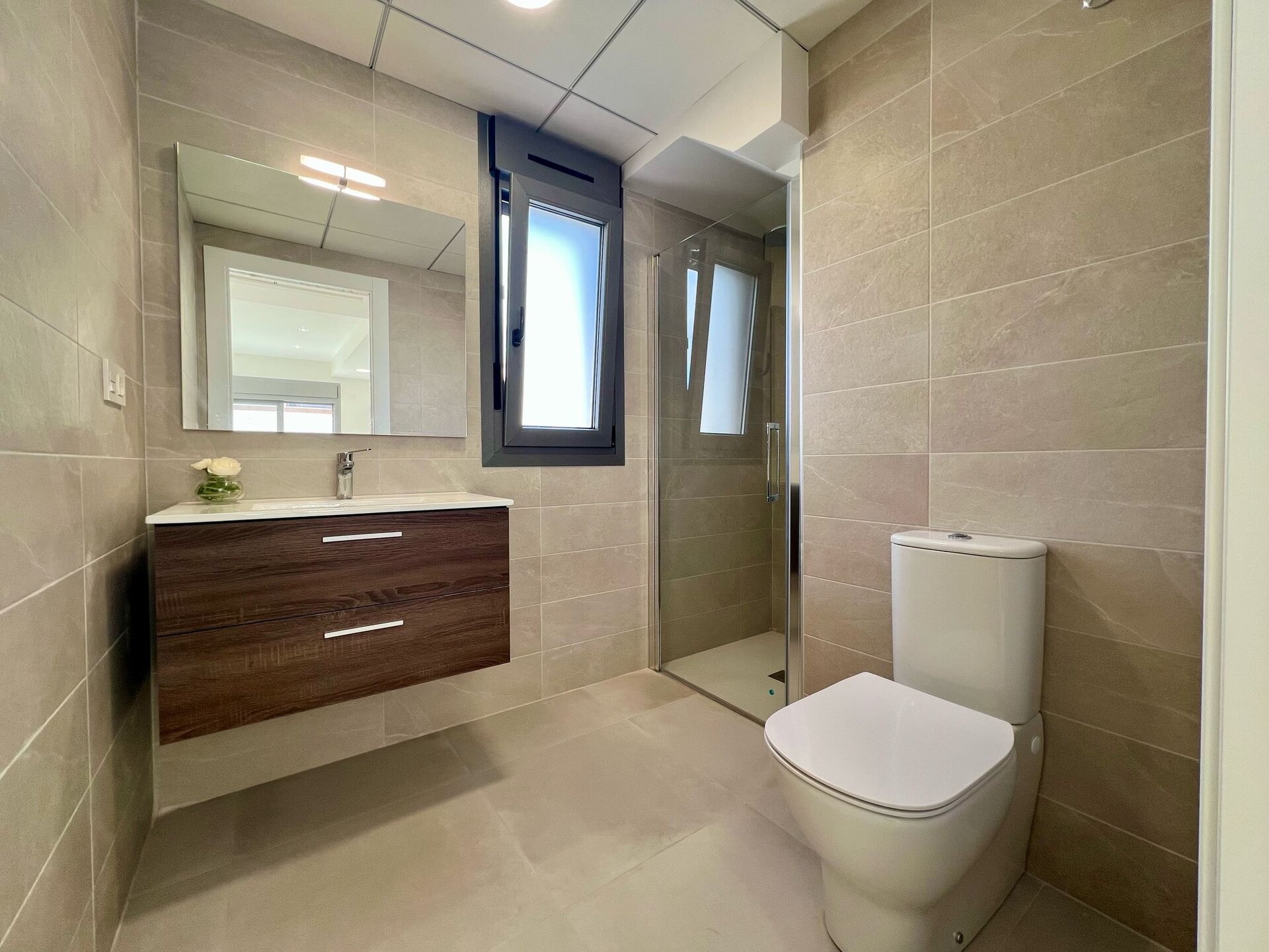 Herenhuis met 3 Slaapkamers in Orihuela Costa - Image 11