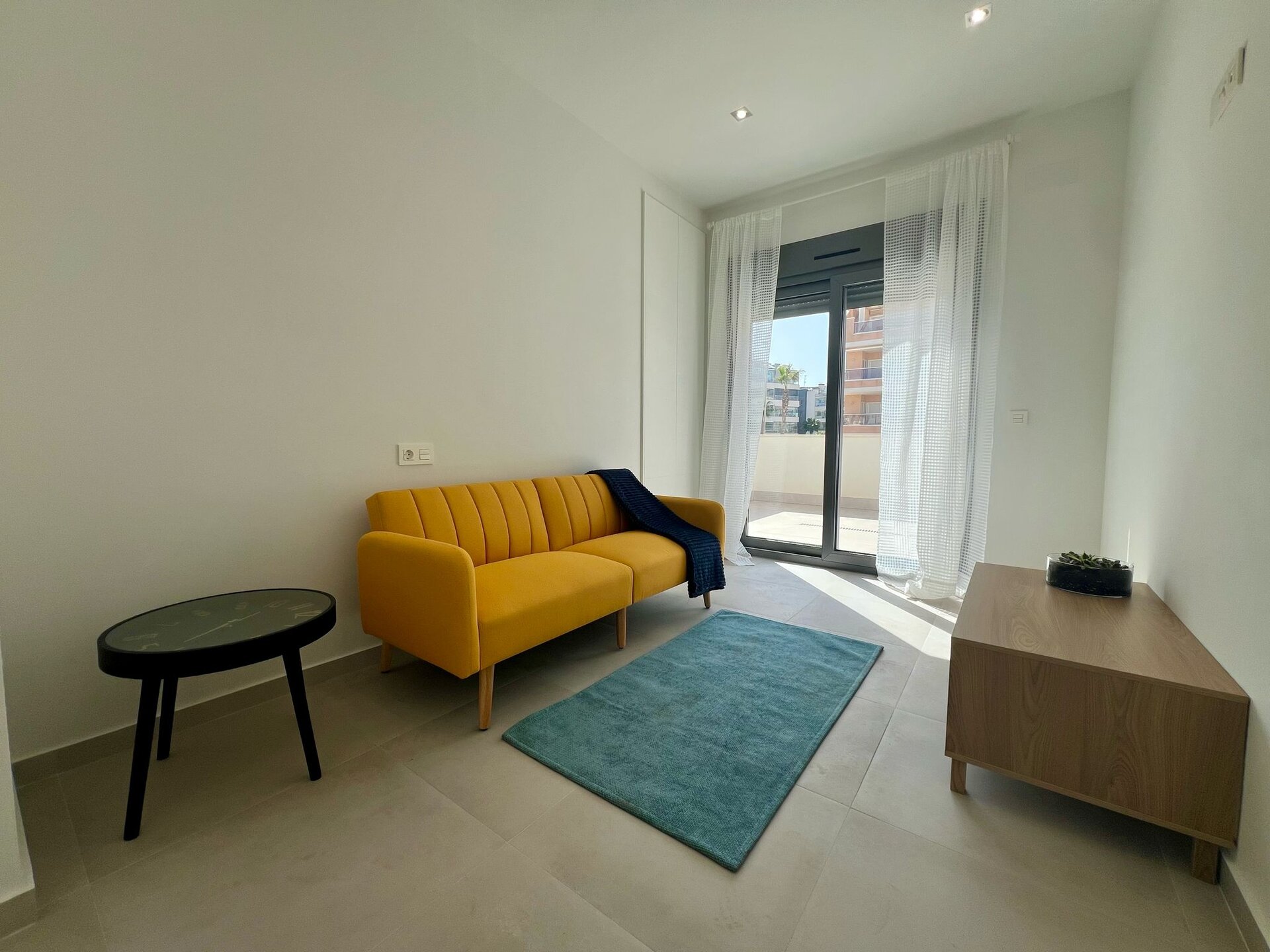 Herenhuis met 3 Slaapkamers in Orihuela Costa - Image 13