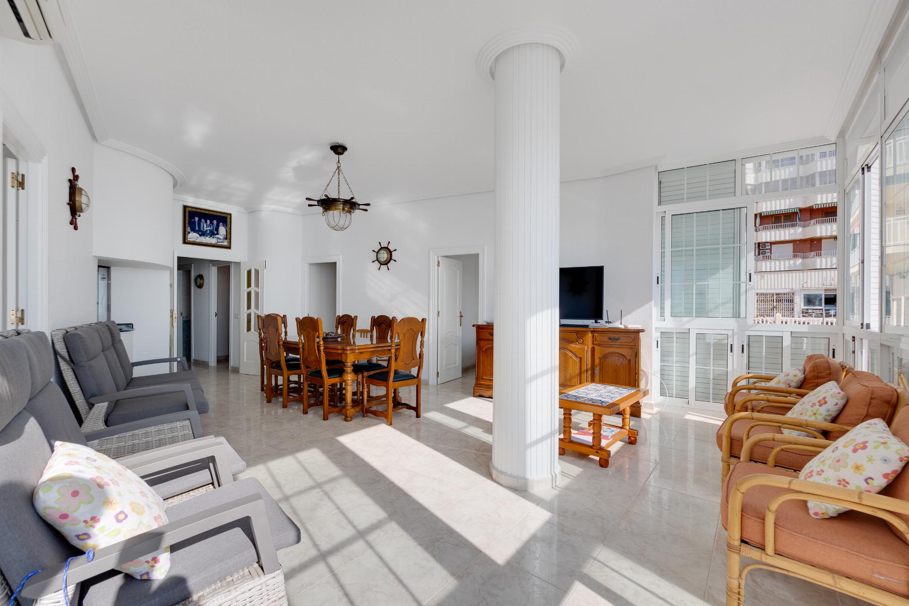 Apartamento de 4 Dormitorios en, Torrevieja - Image 10