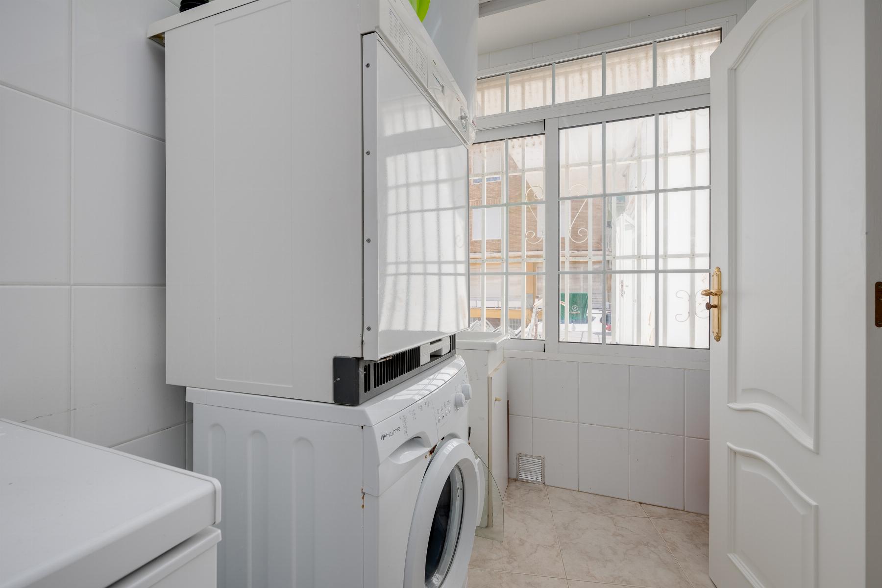 Apartamento de 4 Dormitorios en, Torrevieja - Image 31