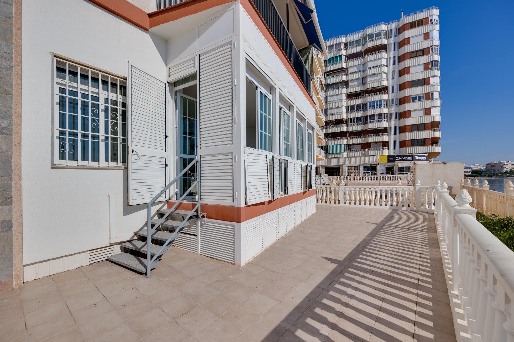 Apartamento de 4 Dormitorios en, Torrevieja - Image 35