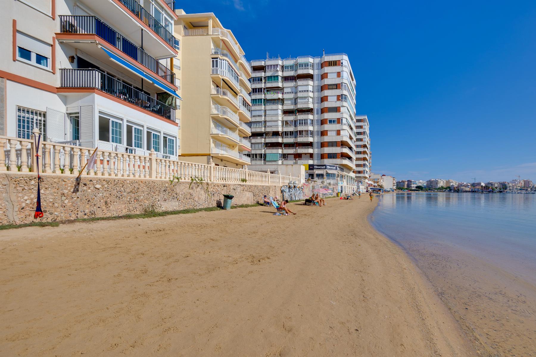 Apartamento de 4 Dormitorios en, Torrevieja - Image 39