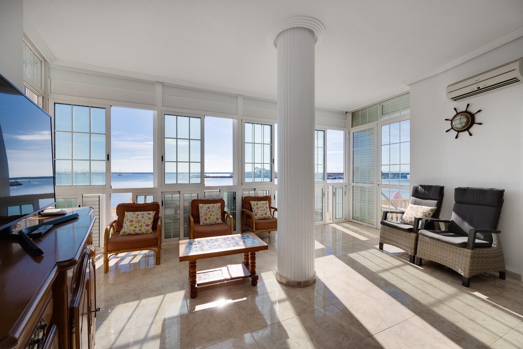 Apartamento de 4 Dormitorios en, Torrevieja - Image 6