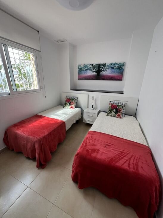 3-Bedroom Apartment in Lomas de Cabo Roig, Orihuela Costa - Image 8
