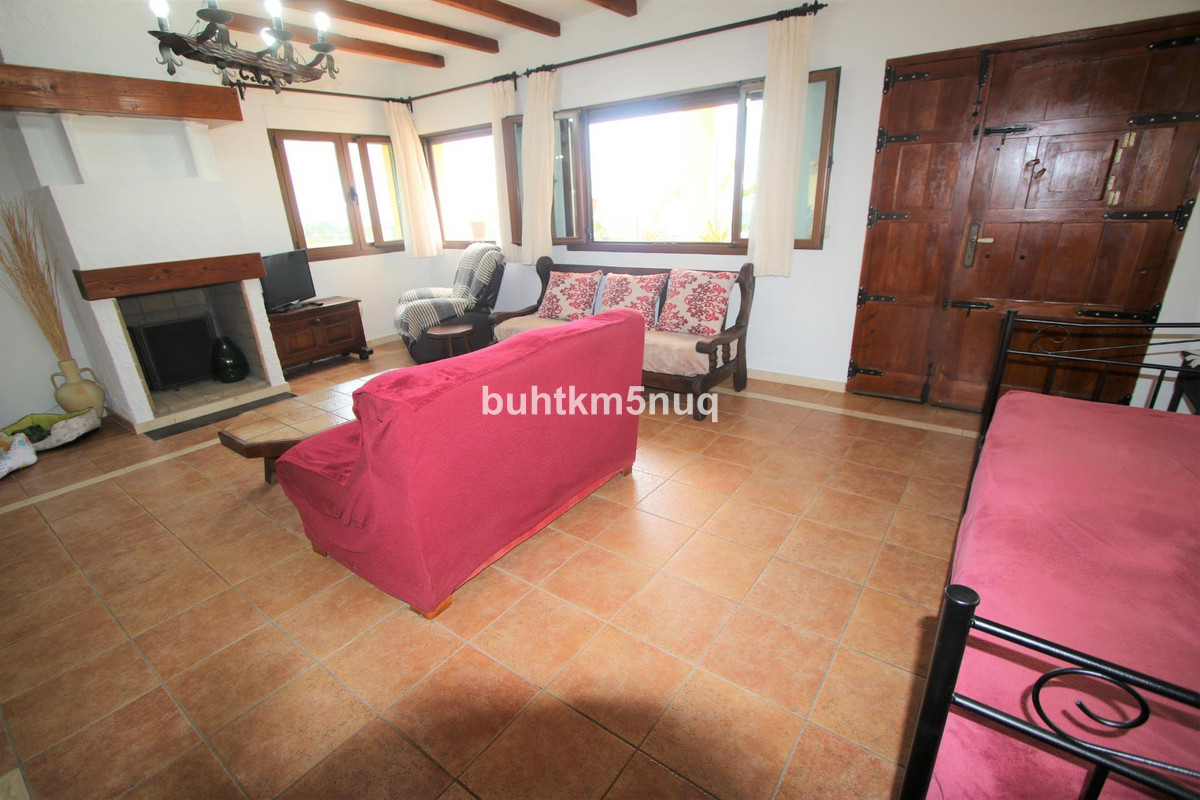 4-Bedroom Detached House in  Altea | Sunny Casas - Costa ... - Image 15