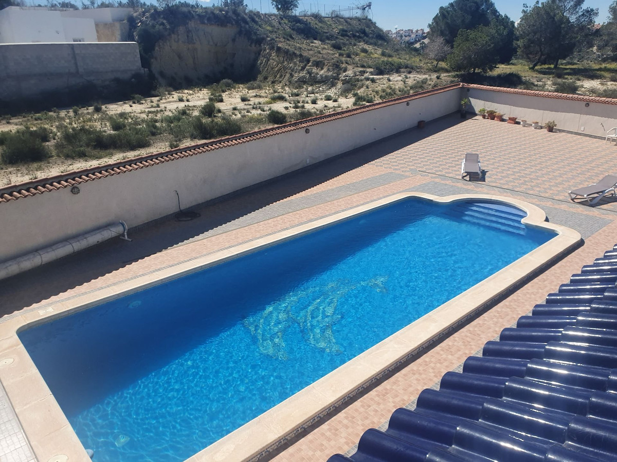 4-Bedroom Detached House in Algorfa | Sunny Casas - Cost... - Image 3