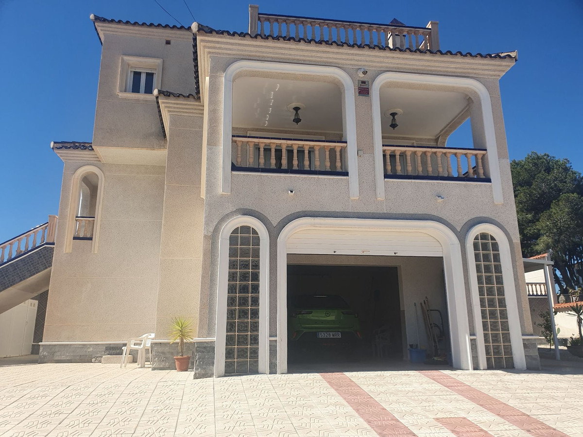 4-Bedroom Detached House in Algorfa | Sunny Casas - Cost... - Image 5