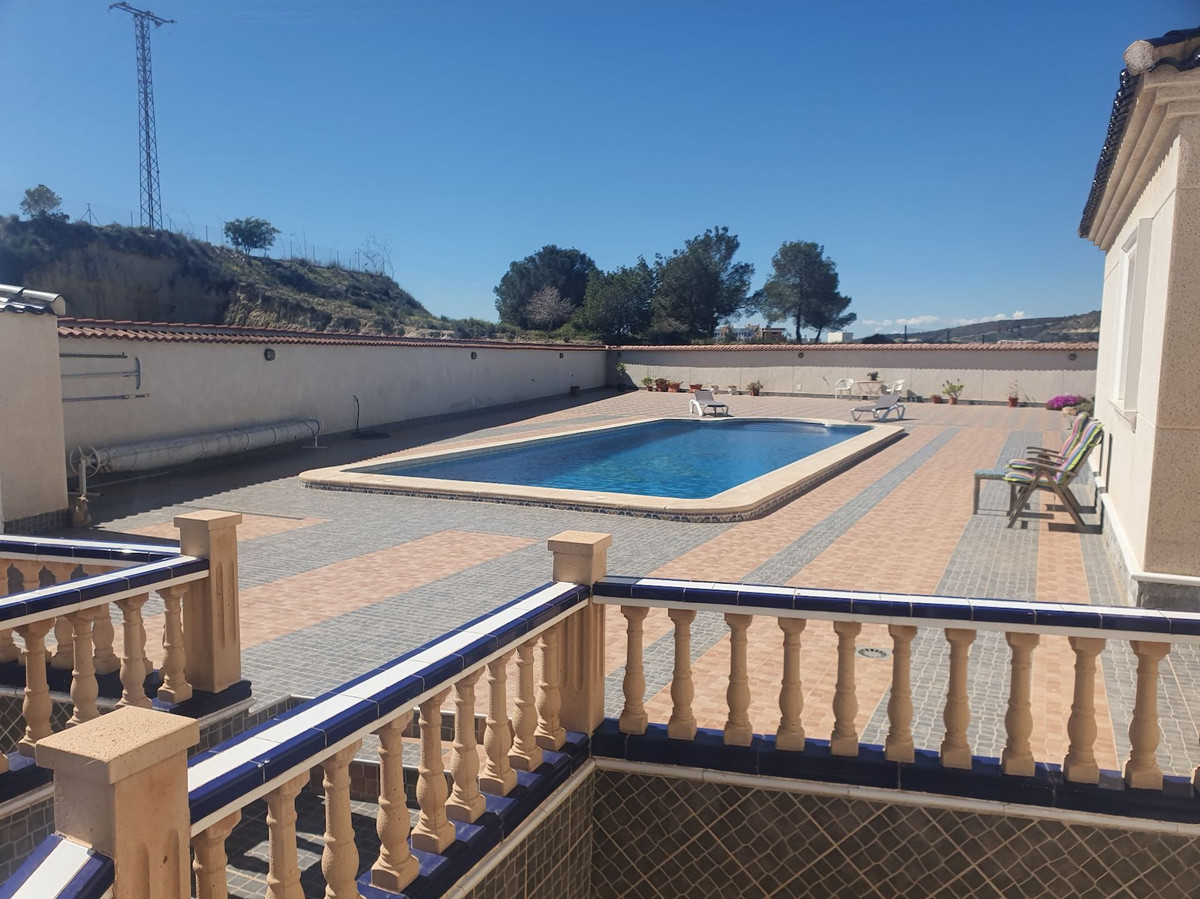 4-Bedroom Detached House in Algorfa | Sunny Casas - Cost... - Image 6