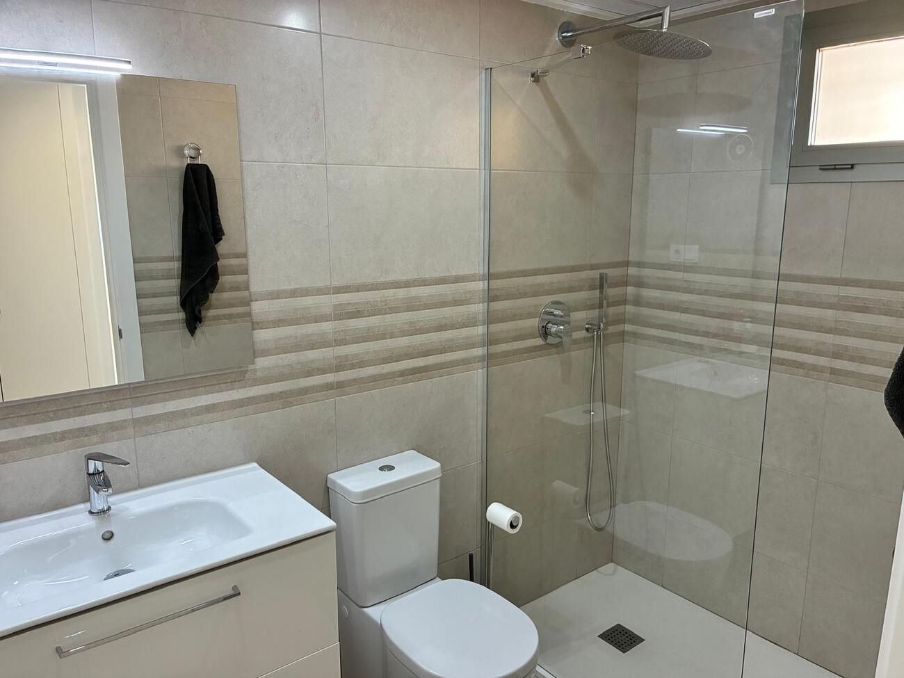 3-Bedroom Apartment in Las Filipinas, Orihuela Costa - Image 19