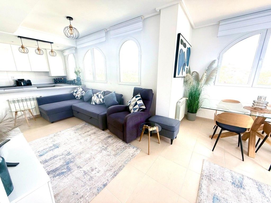 2-Bedroom Penthouse in Sucina - Image 7