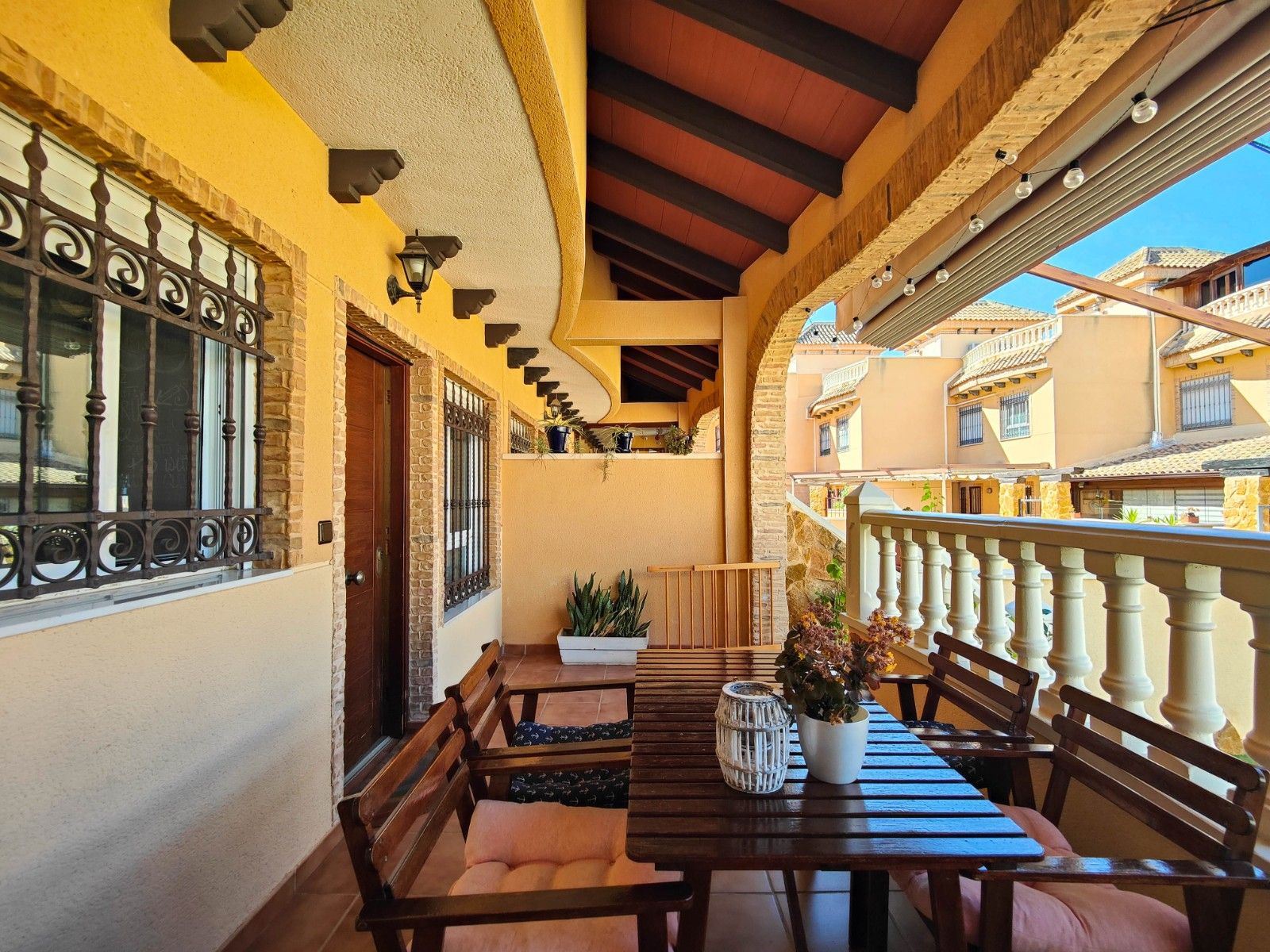 4-Bedroom House in El Edén - Los Estaños, Guardamar del Segura - Image 10