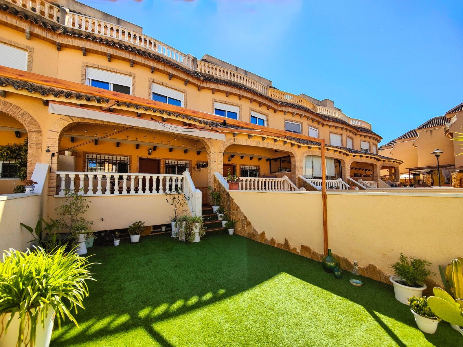 4-Bedroom House in El Edén - Los Estaños, Guardamar del Segura - Image 3