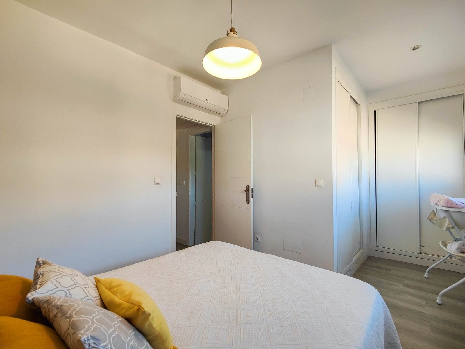 4-Bedroom House in El Edén - Los Estaños, Guardamar del Segura - Image 33