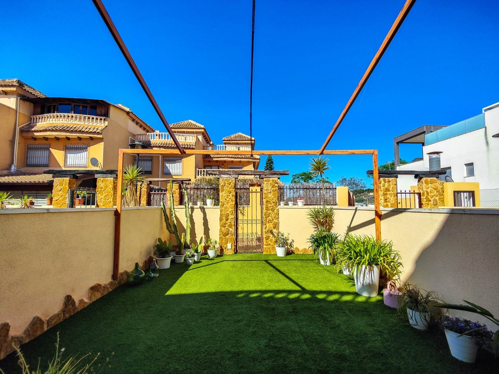 4-Bedroom House in El Edén - Los Estaños, Guardamar del Segura - Image 5