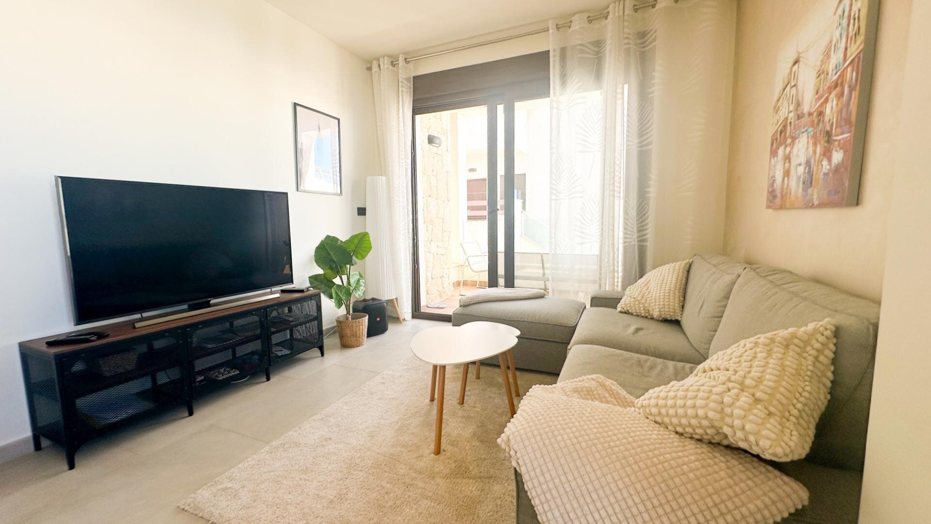 Bungalow de 3 Dormitorios en Los Balcones, Torrevieja - Image 11