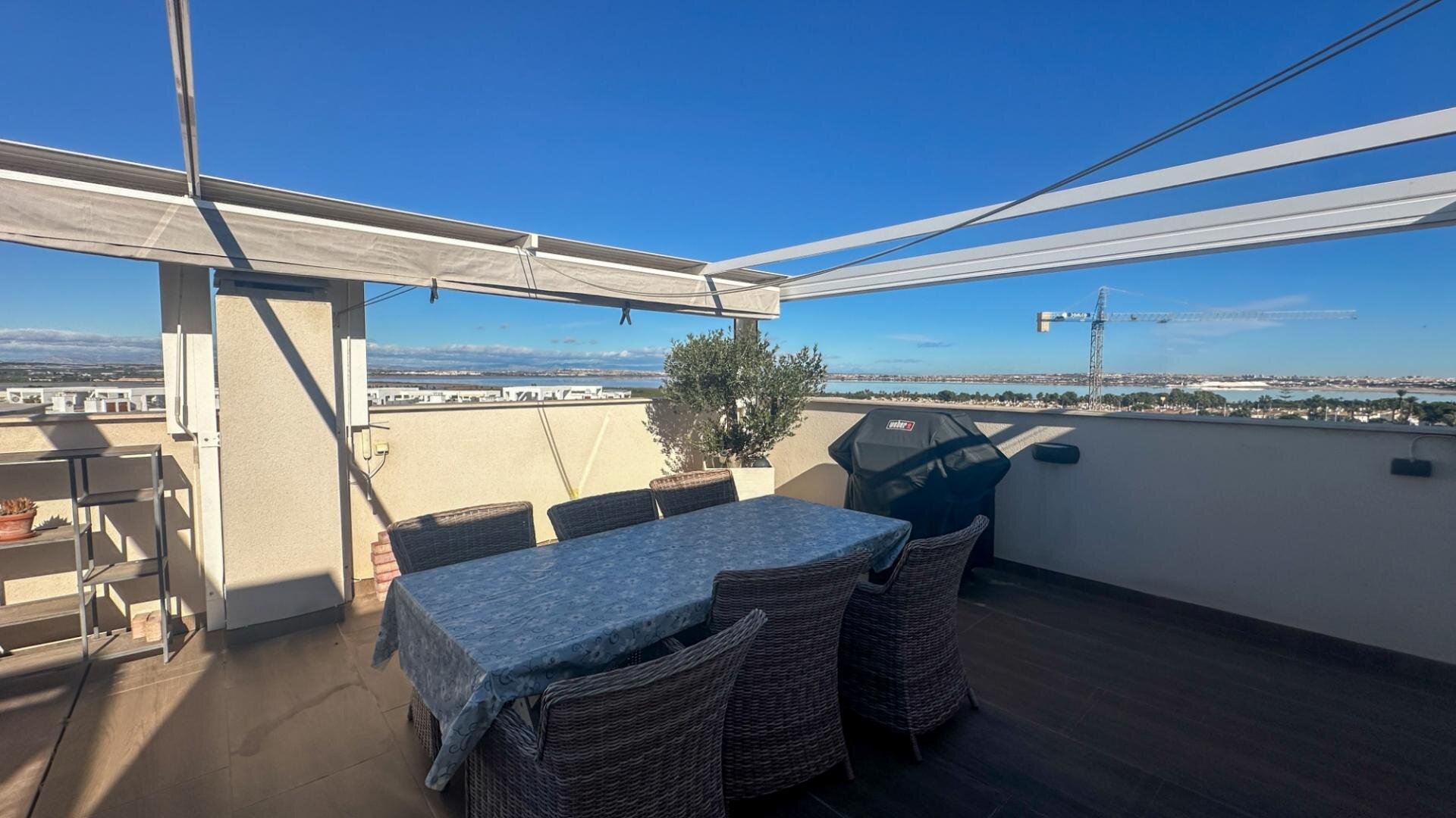 Bungalow de 3 Dormitorios en Los Balcones, Torrevieja - Image 46