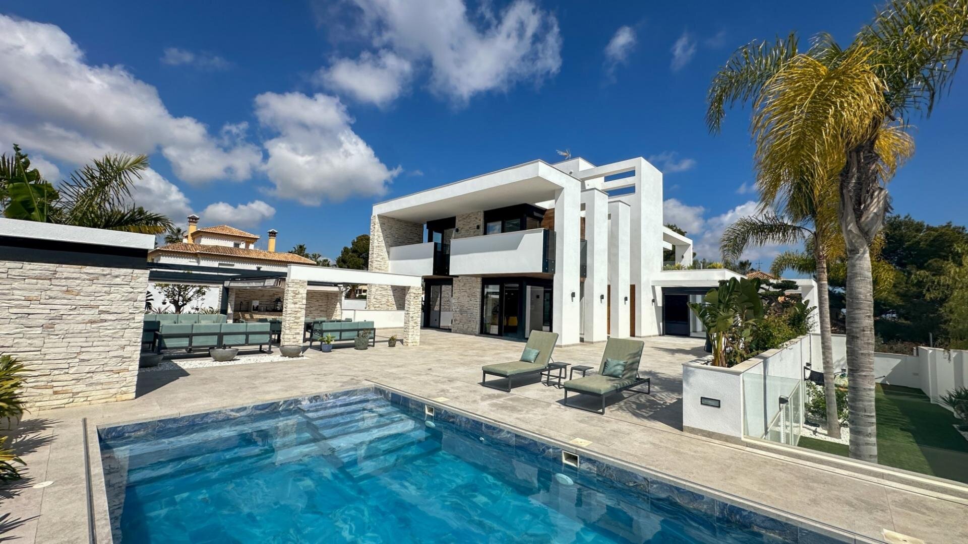 Willa z 4 Sypialniami w Villamartin, Orihuela Costa - Image 2