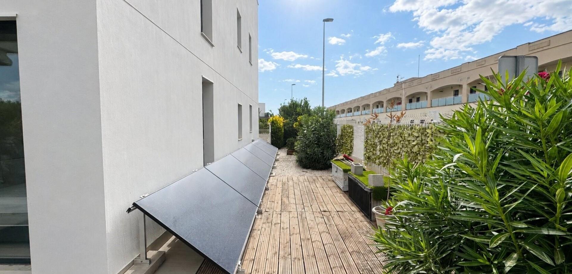 3-Bedroom Apartment in Los Balcones - Los Altos del Edén, Torrevieja - Image 12