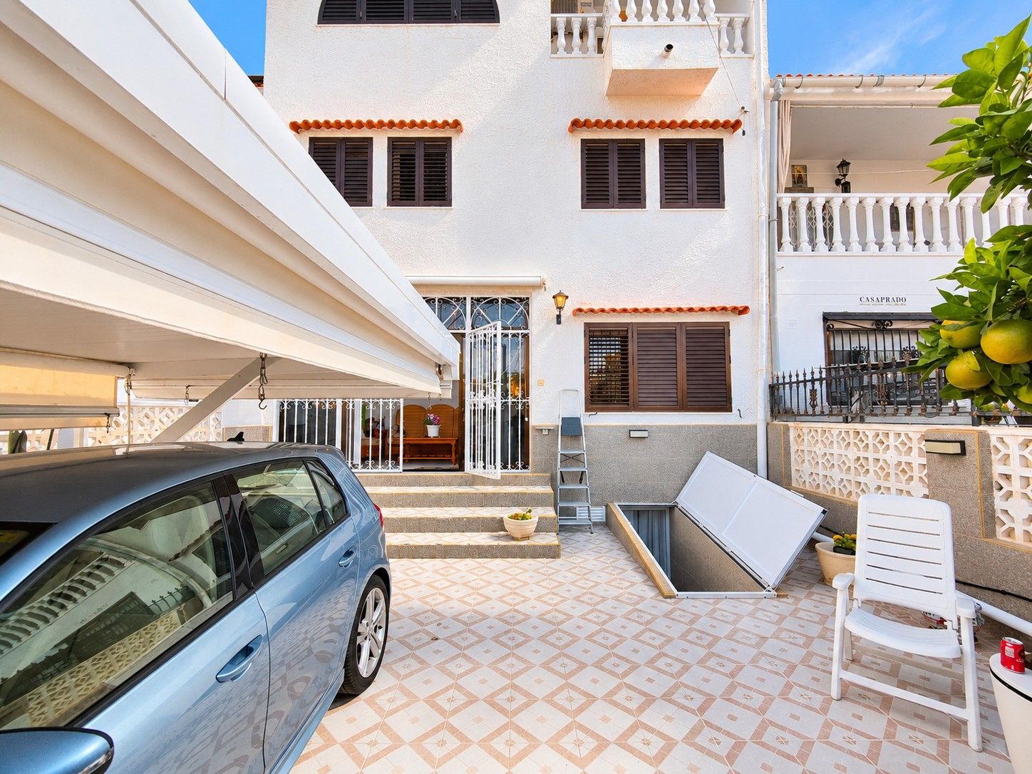 5-Bedroom House in Habaneras, Torrevieja - Image 2
