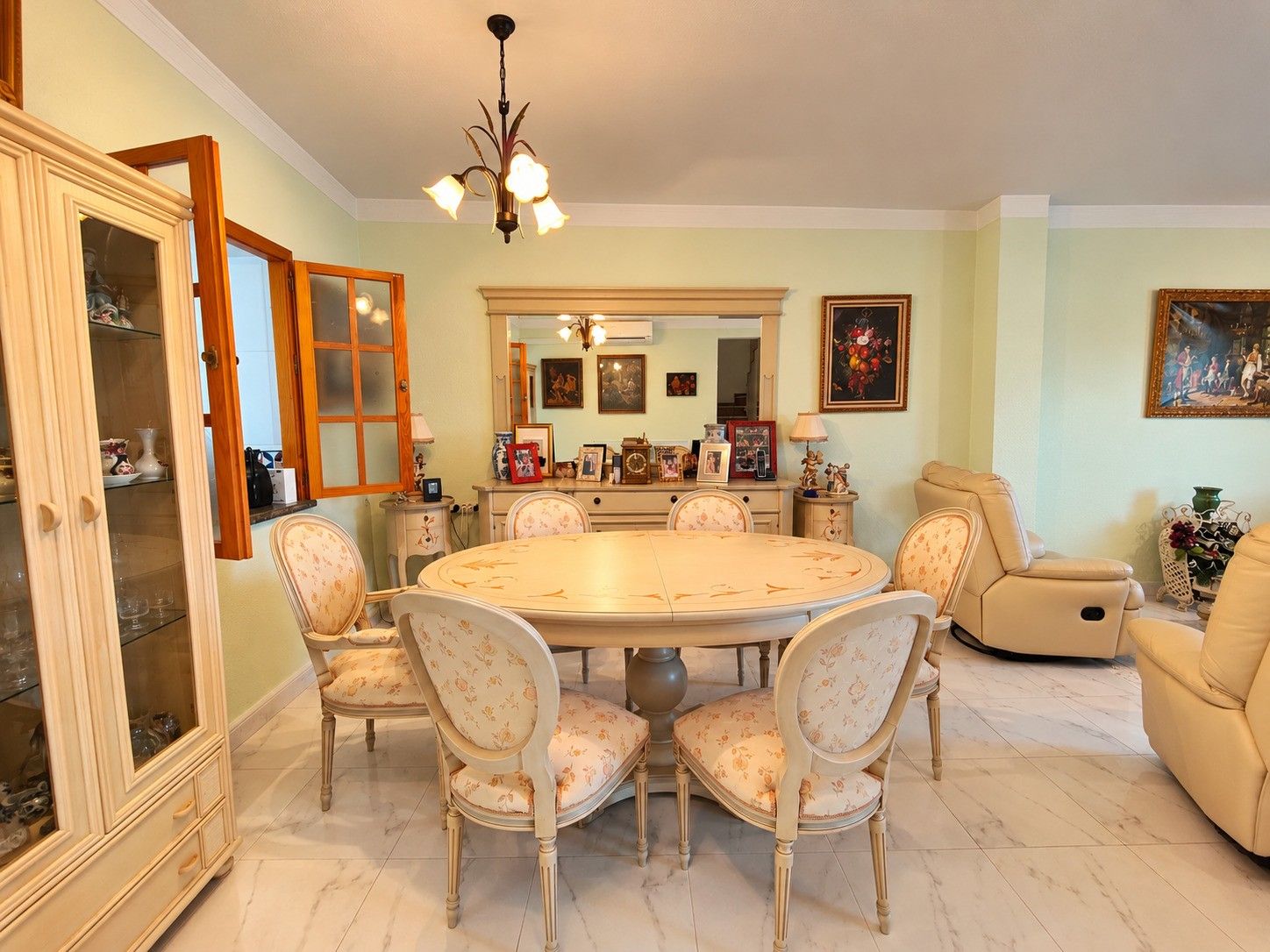 5-Bedroom House in Habaneras, Torrevieja - Image 22