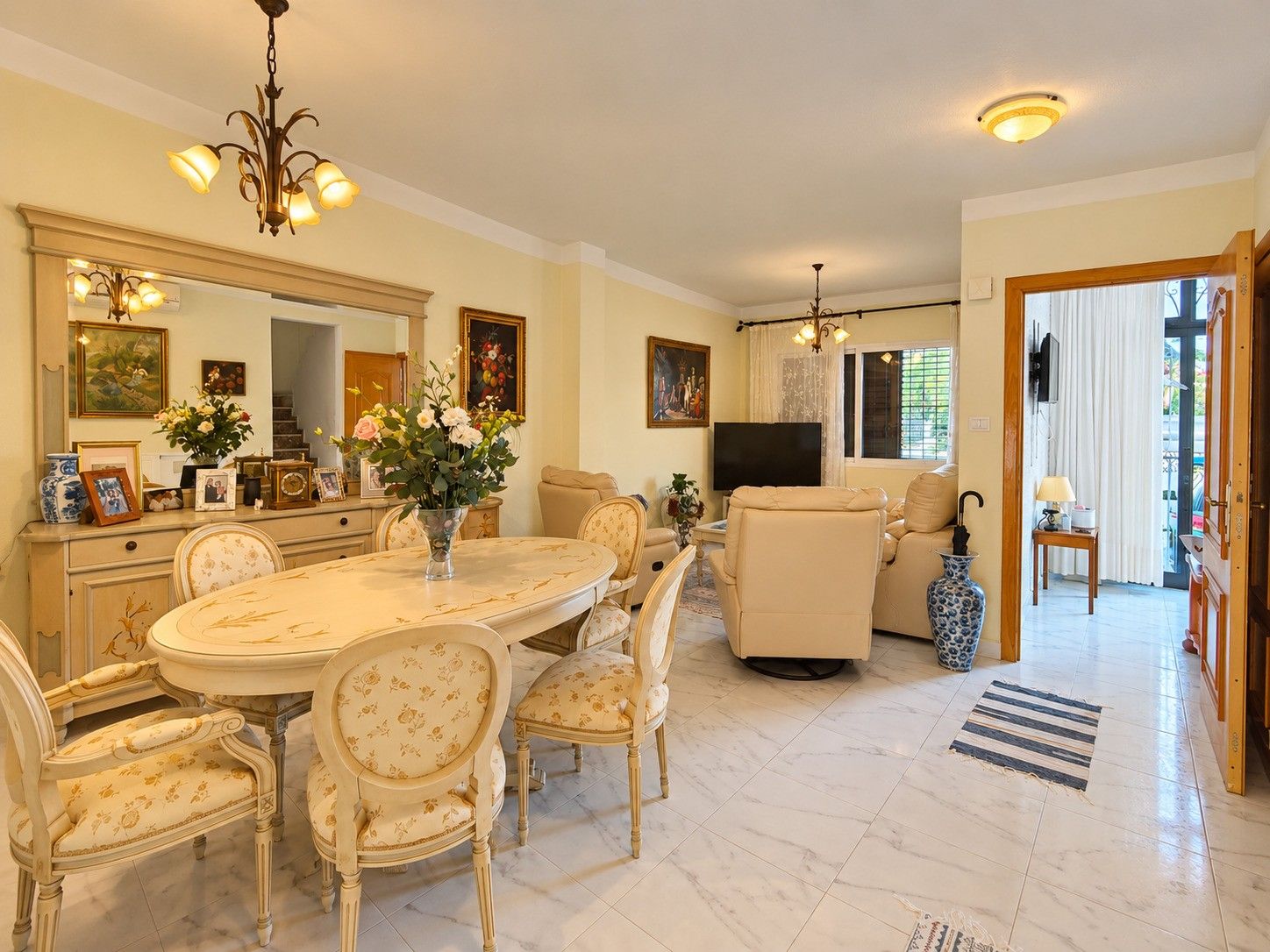 5-Bedroom House in Habaneras, Torrevieja - Image 23