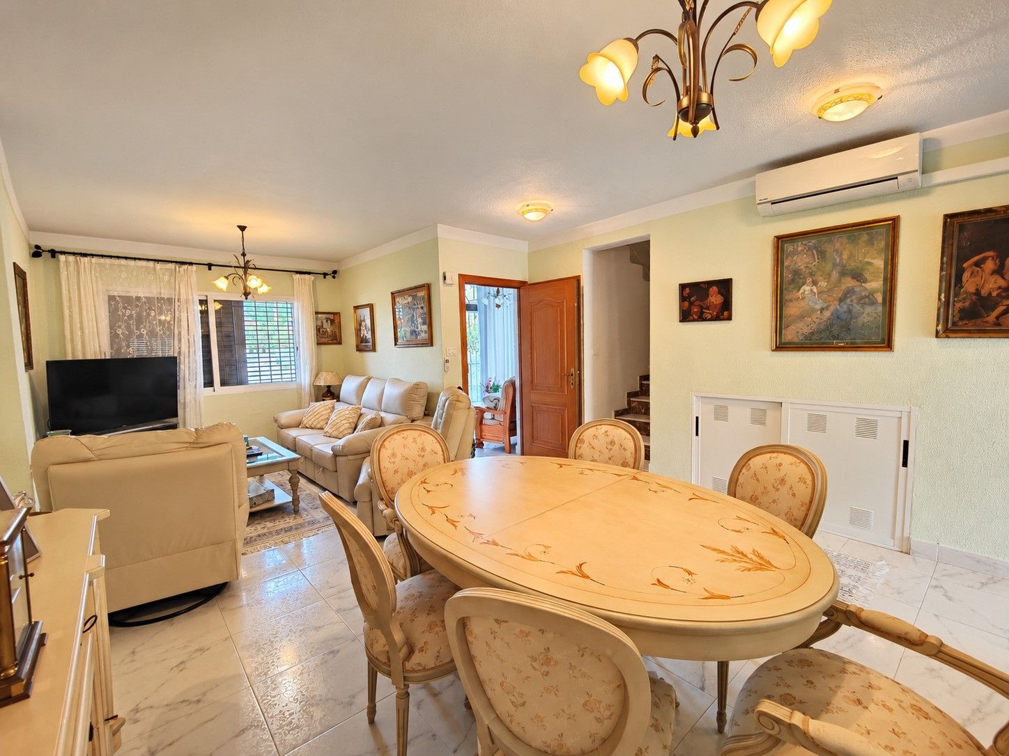 5-Bedroom House in Habaneras, Torrevieja - Image 25