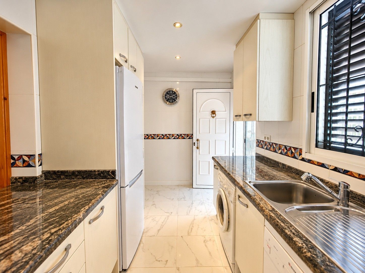 5-Bedroom House in Habaneras, Torrevieja - Image 29