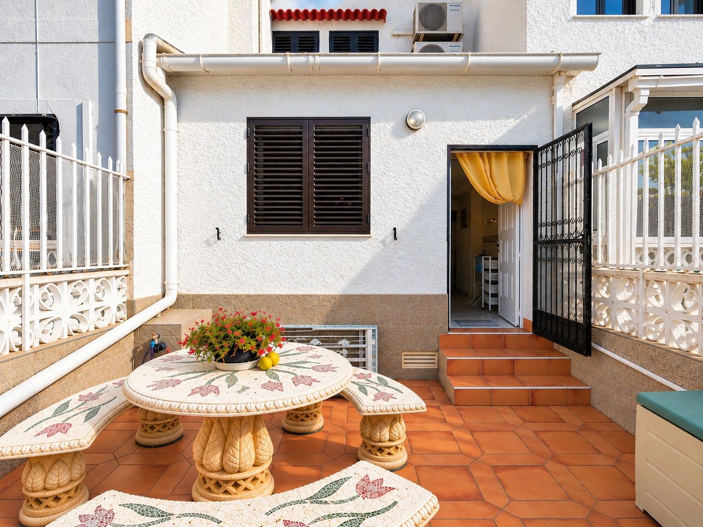 5-Bedroom House in Habaneras, Torrevieja - Image 30