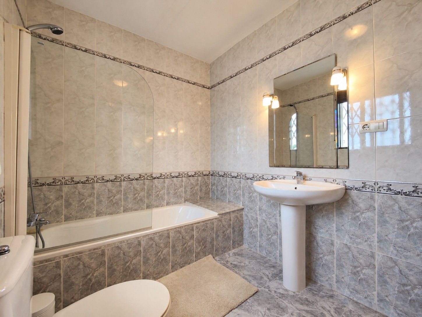 5-Bedroom House in Habaneras, Torrevieja - Image 46