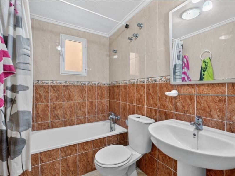 2-Bedroom Apartment in Playa del Cura, Torrevieja - Image 14