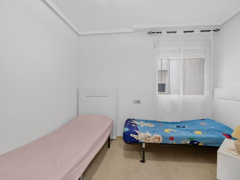 2-Bedroom Apartment in Playa del Cura, Torrevieja - Image 15