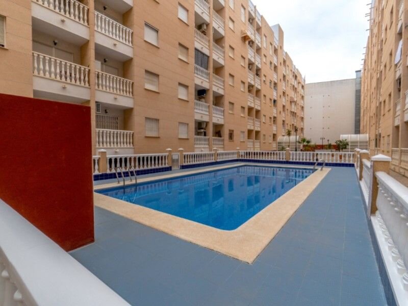 2-Bedroom Apartment in Playa del Cura, Torrevieja - Image 20
