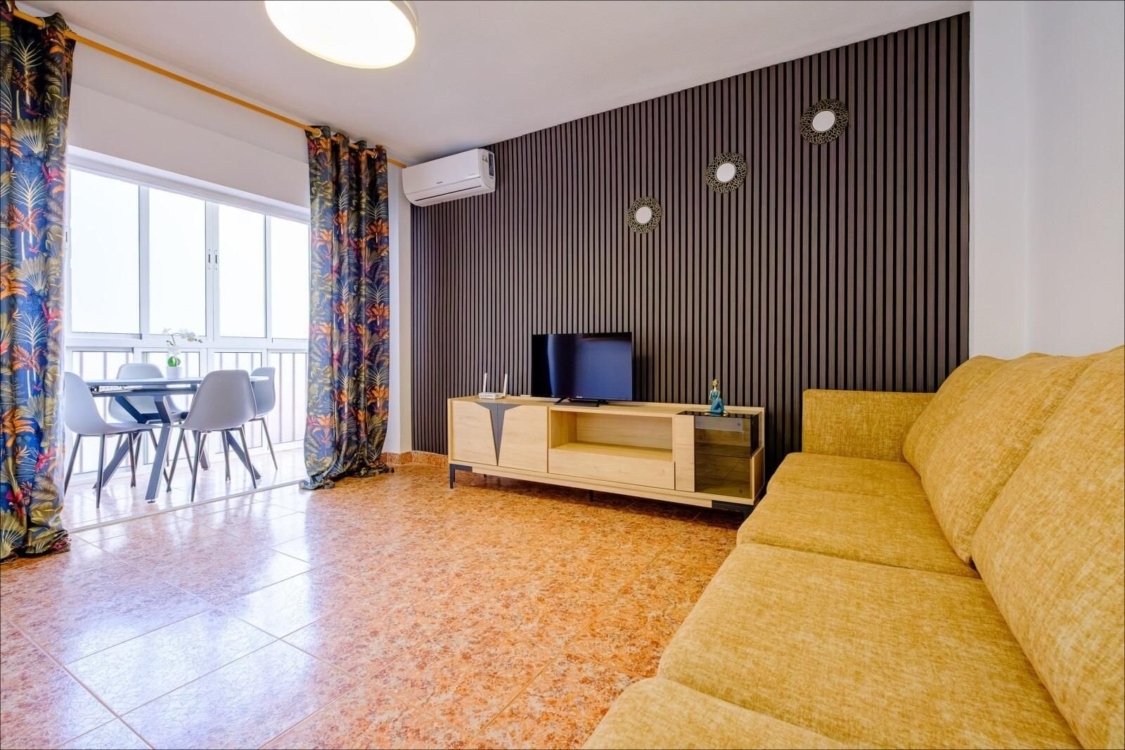 1-Bedroom Apartment in Estacion de Autobuses, Torrevieja - Image 1