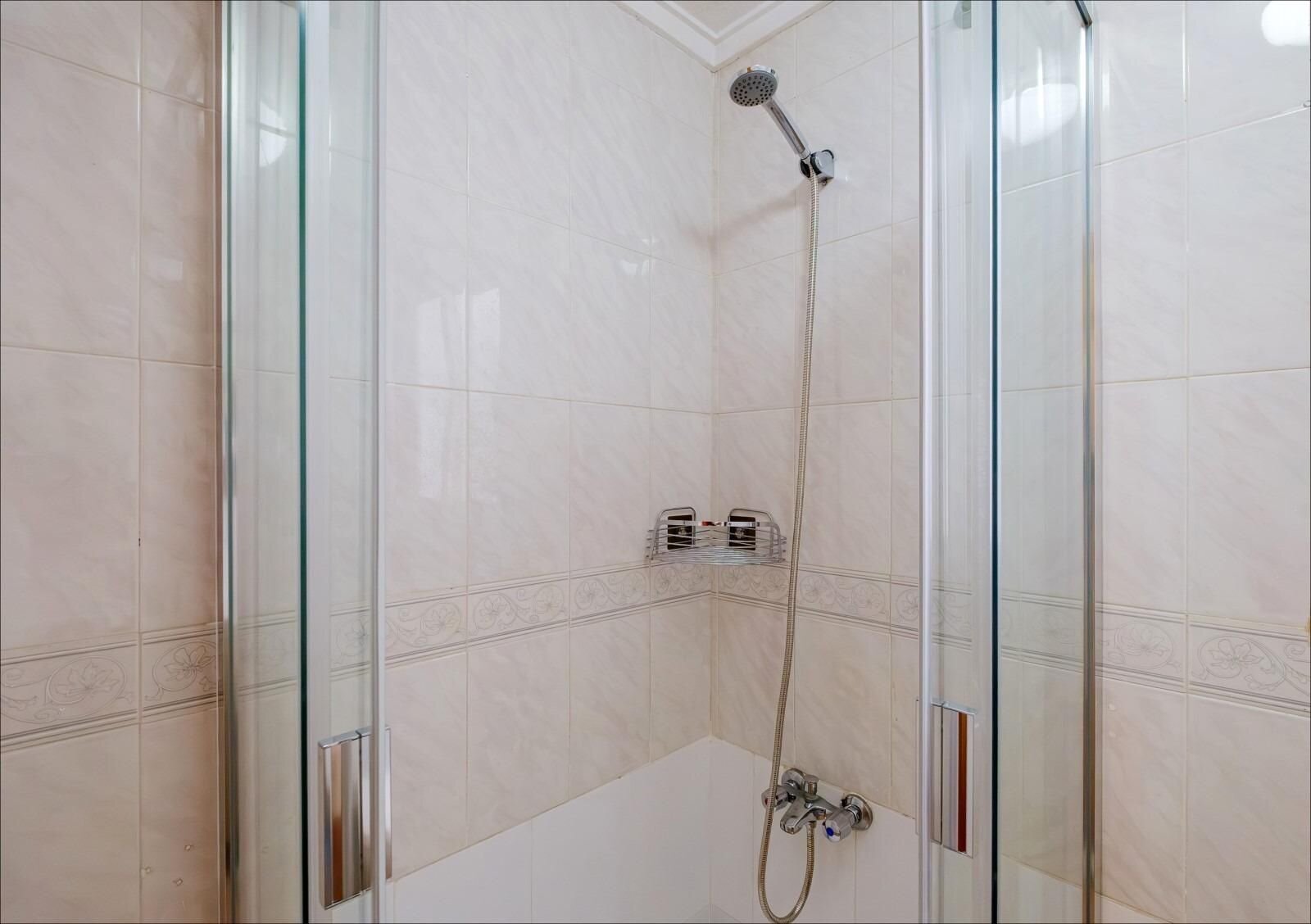 1-Bedroom Apartment in Estacion de Autobuses, Torrevieja - Image 20