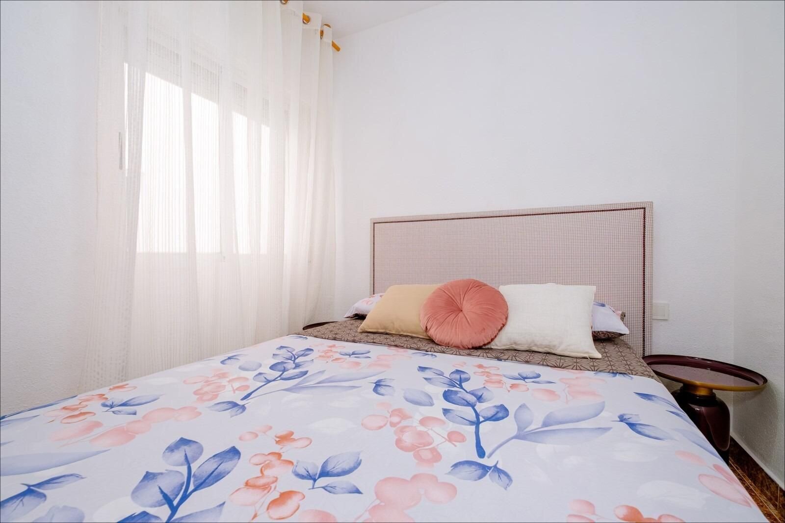 1-Bedroom Apartment in Estacion de Autobuses, Torrevieja - Image 32