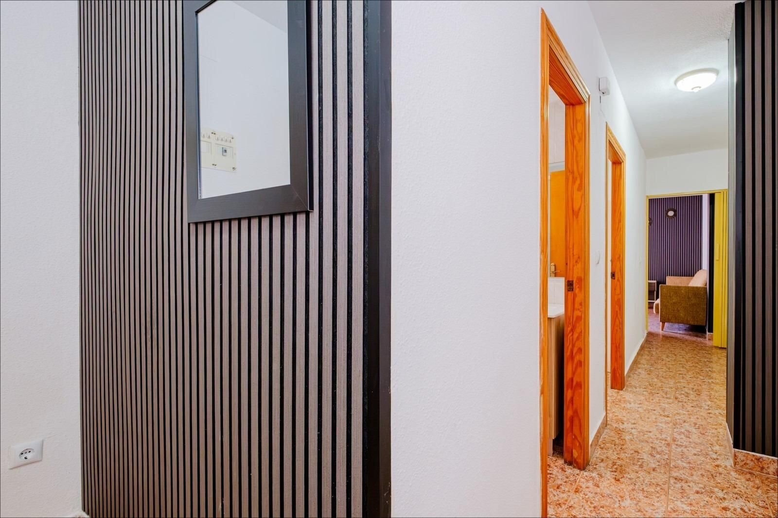 1-Bedroom Apartment in Estacion de Autobuses, Torrevieja - Image 33