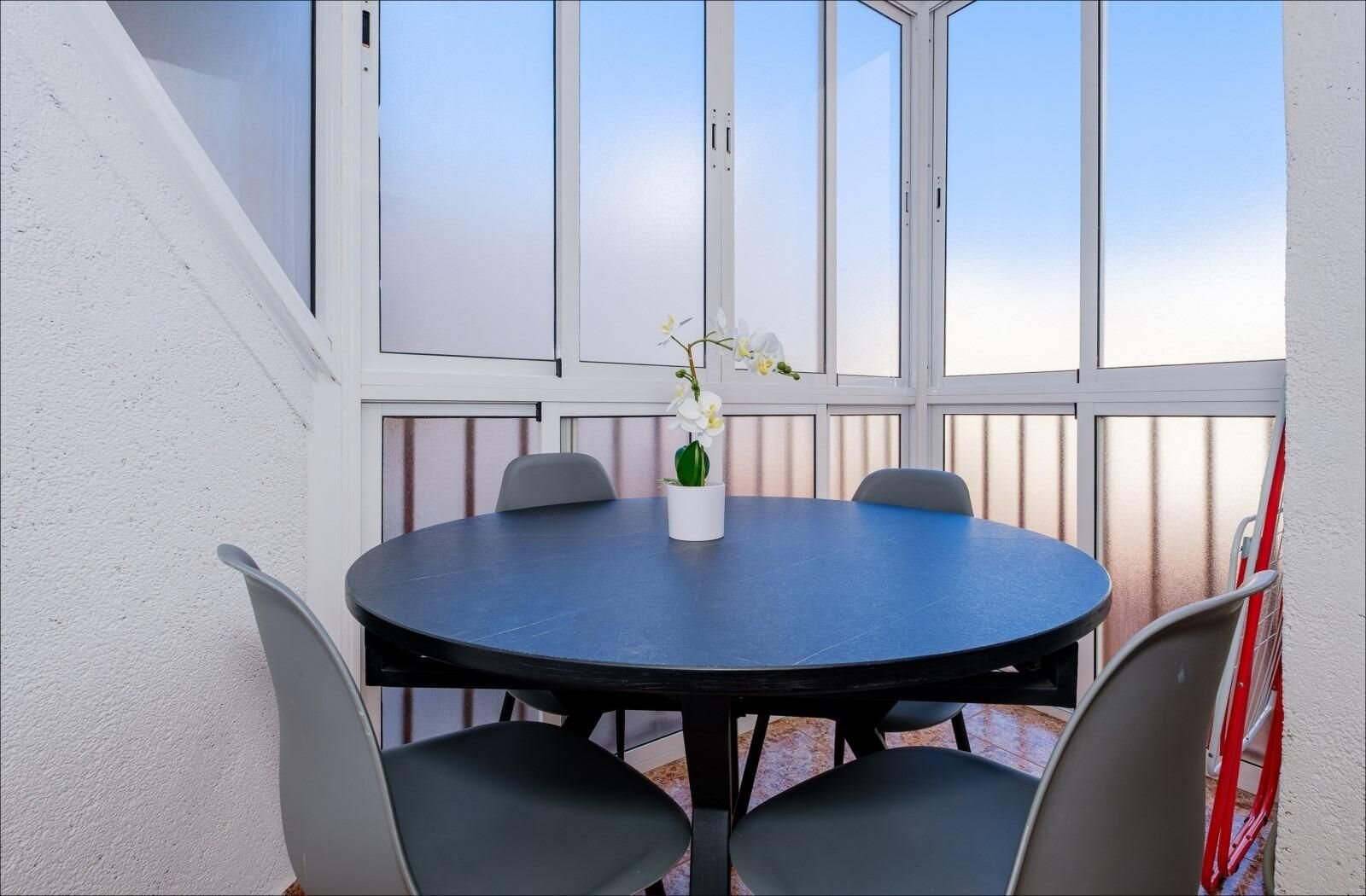1-Bedroom Apartment in Estacion de Autobuses, Torrevieja - Image 6