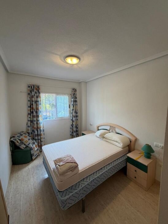 2-Bedroom Bungalow in Zona Norte, Santa Pola - Image 11