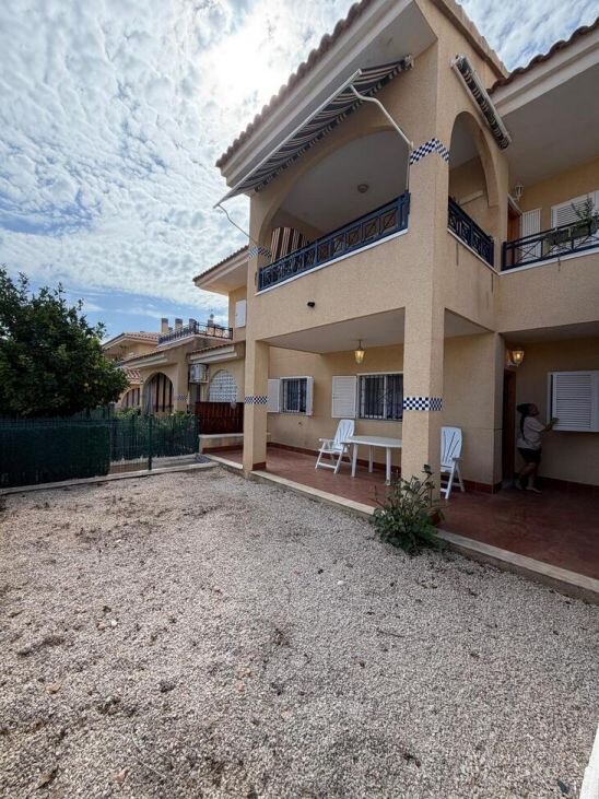 2-Bedroom Bungalow in Zona Norte, Santa Pola - Image 2