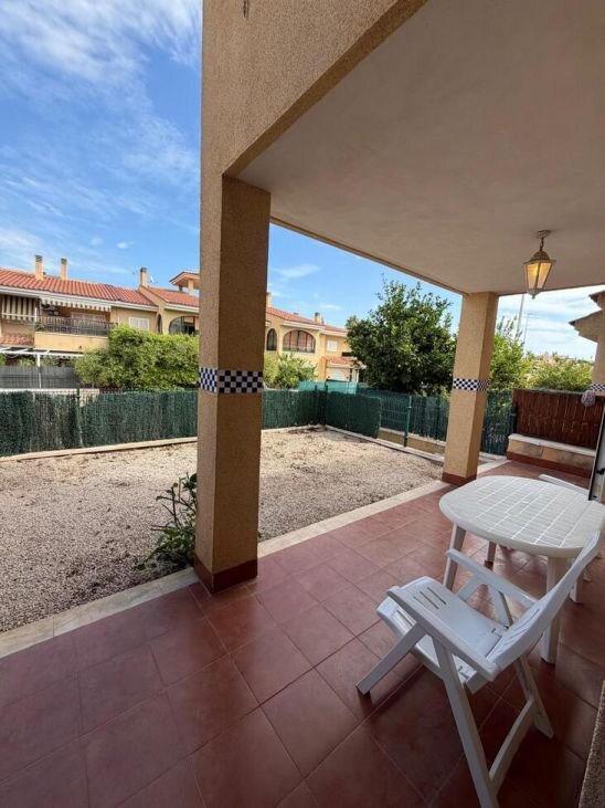 2-Bedroom Bungalow in Zona Norte, Santa Pola - Image 3