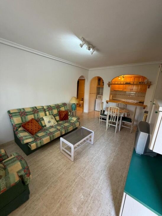 2-Bedroom Bungalow in Zona Norte, Santa Pola - Image 7