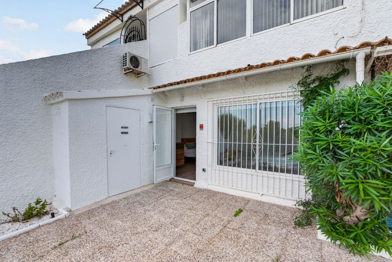2-Zimmer Bungalow in Las Filipinas, Orihuela Costa - Image 9