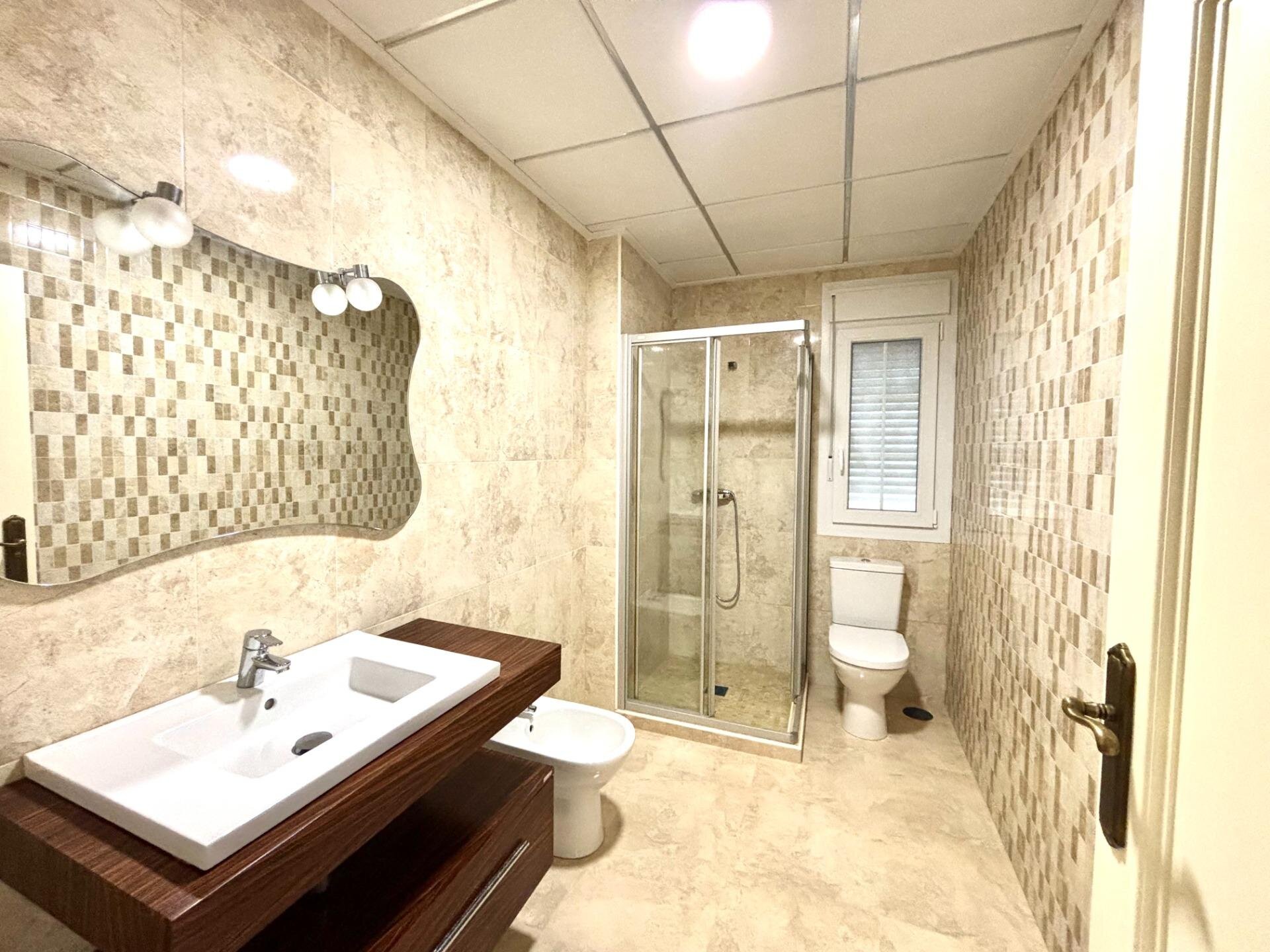 4-Bedroom Villa in Cabo Roig - Image 14