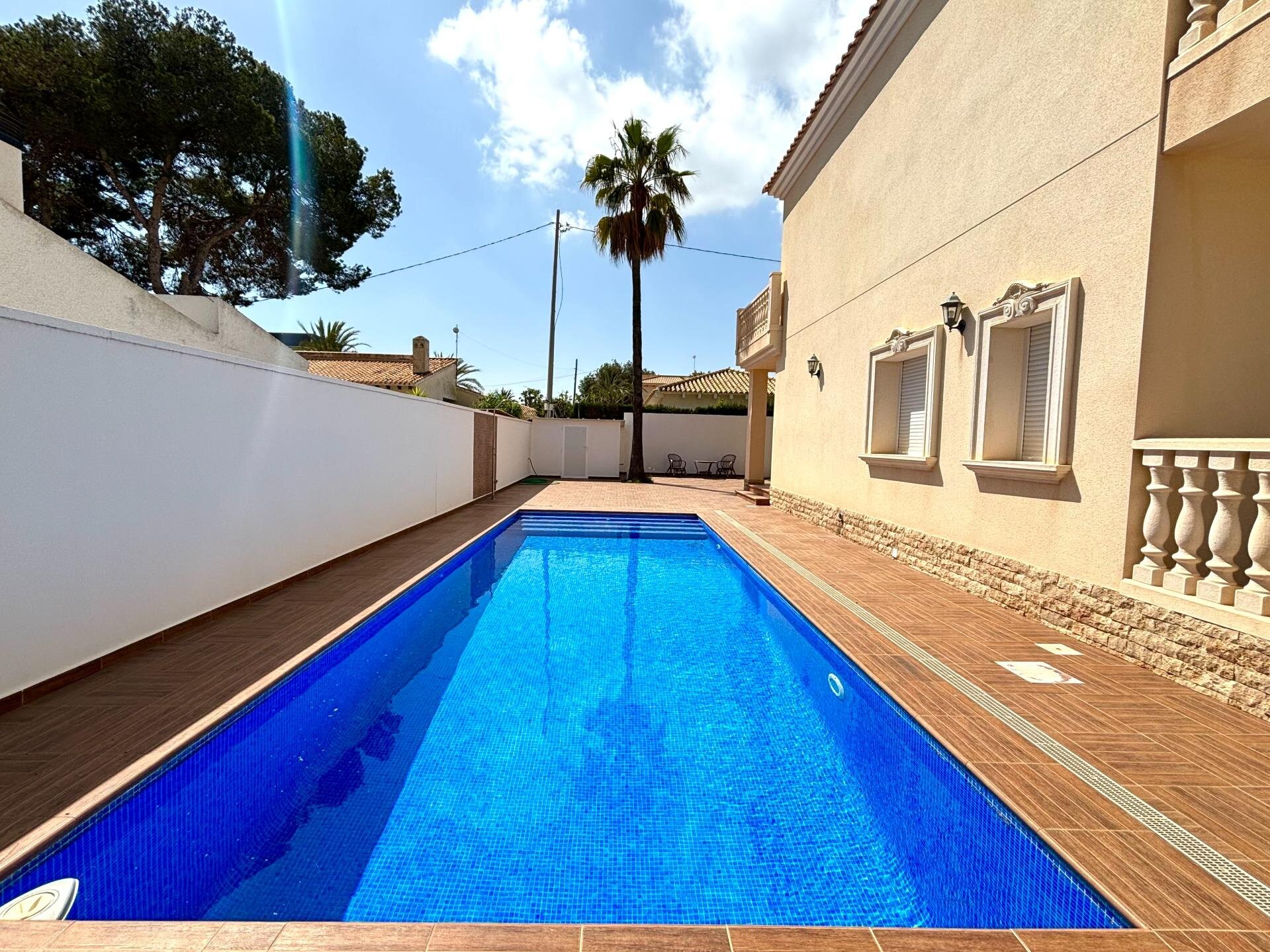4-Bedroom Villa in Cabo Roig - Image 3