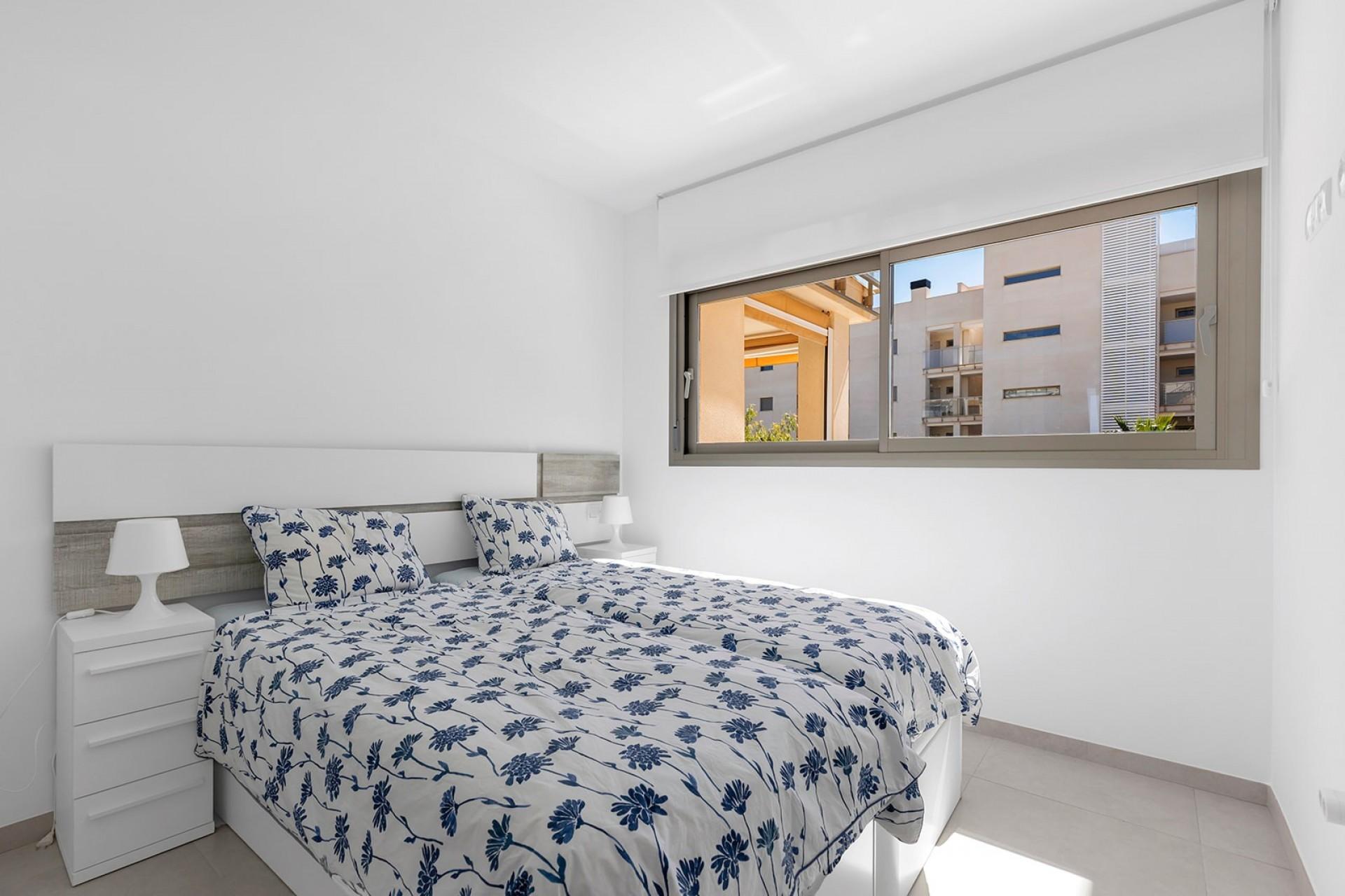 Apartamento de 2 Dormitorios en Los Dolses, Orihuela Costa - Image 15