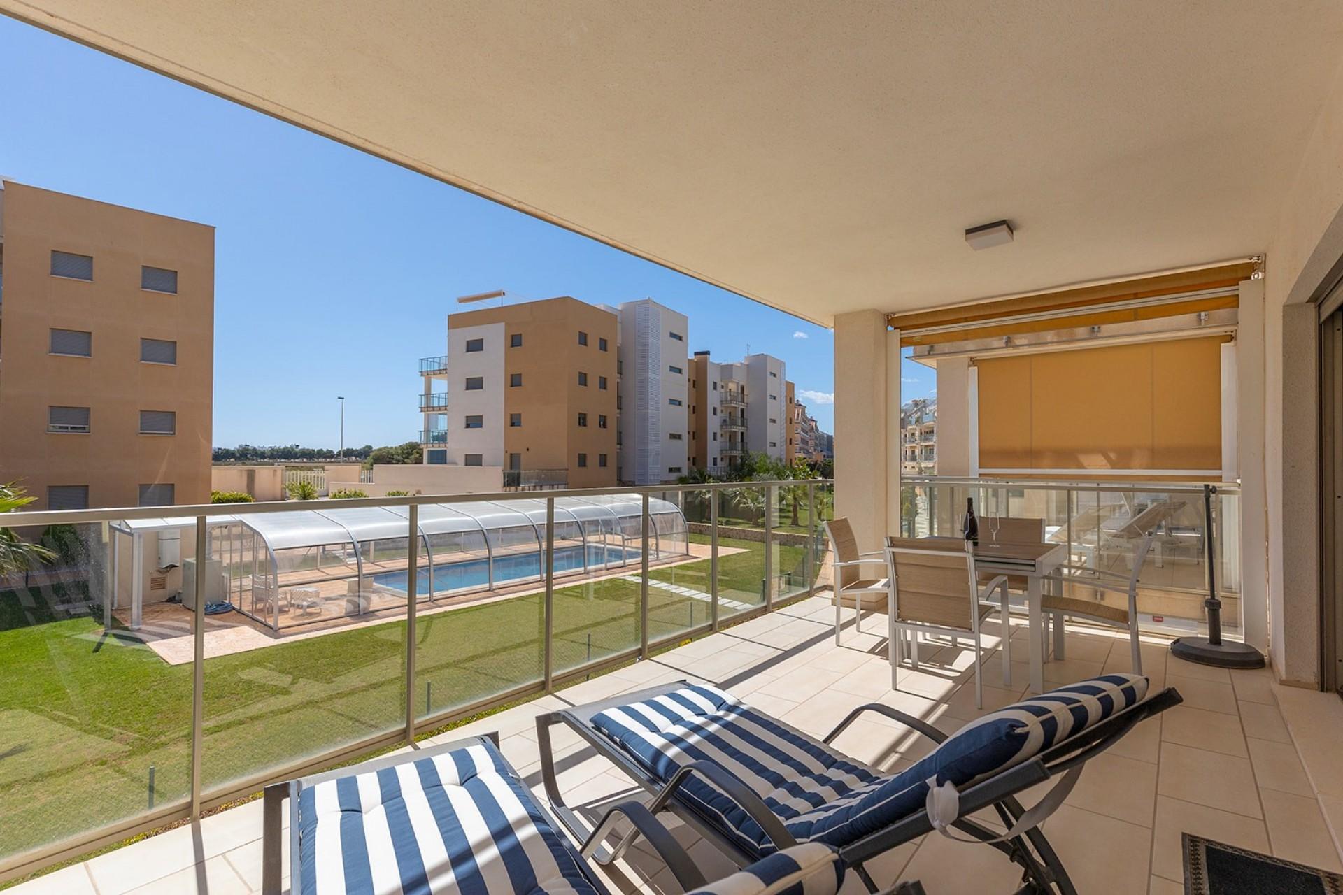 Apartamento de 2 Dormitorios en Los Dolses, Orihuela Costa - Image 2