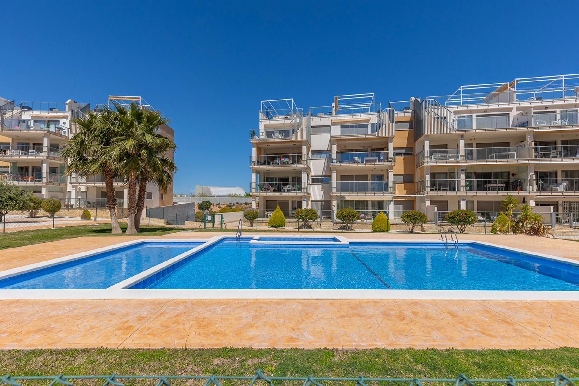 Apartamento de 2 Dormitorios en Los Dolses, Orihuela Costa - Image 27