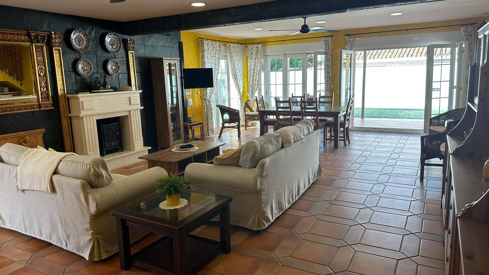 4-Bedroom Villa in Playa Principe, La Manga del Mar Menor - Image 17