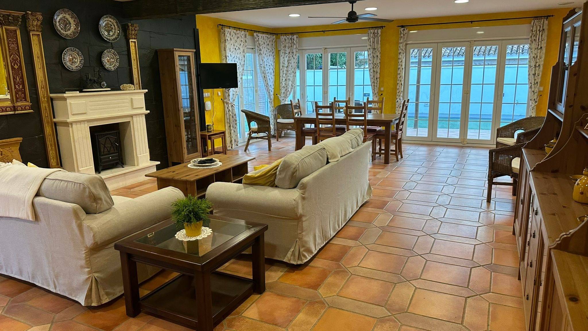 4-Bedroom Villa in Playa Principe, La Manga del Mar Menor - Image 21