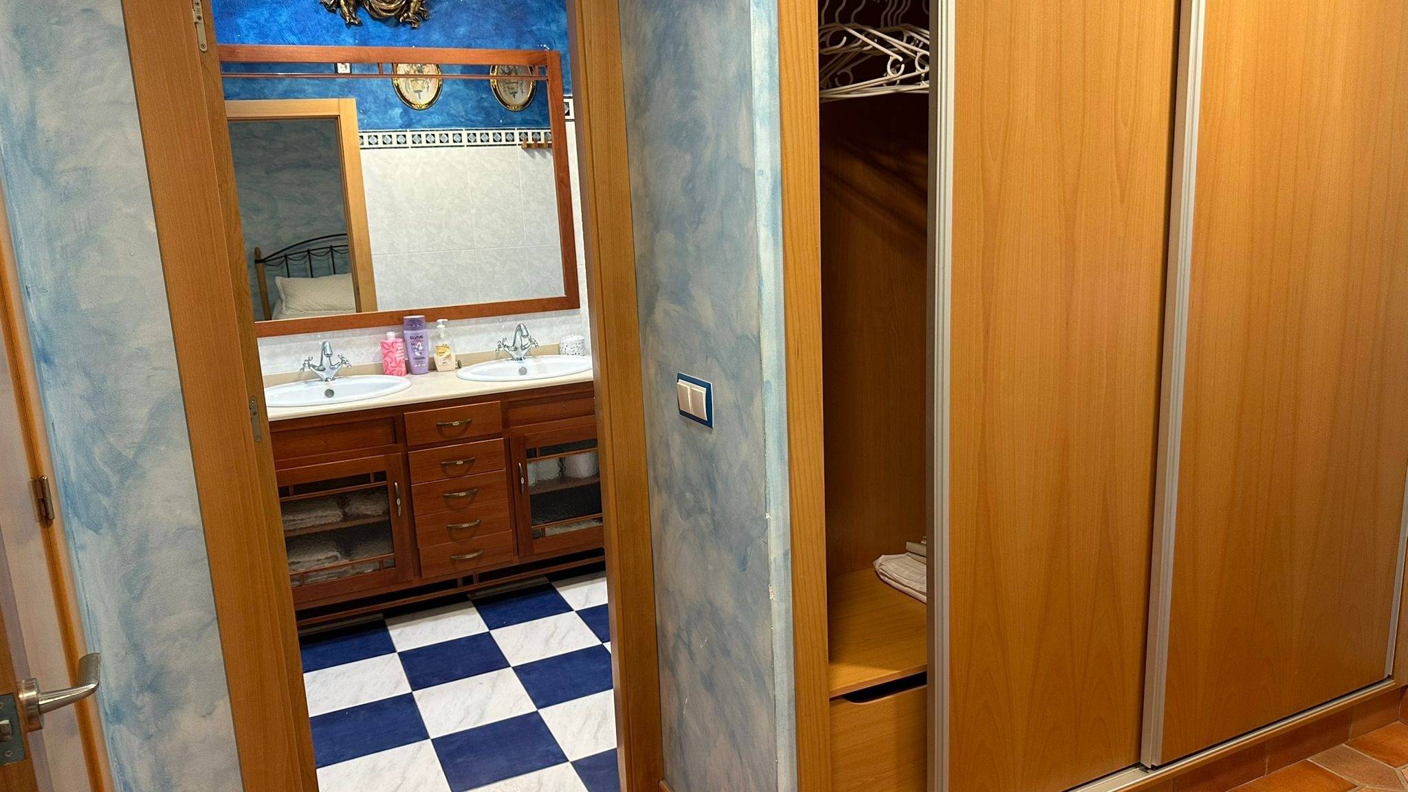 4-Bedroom Villa in Playa Principe, La Manga del Mar Menor - Image 39